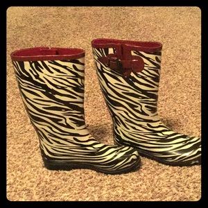 Zebra rain boots